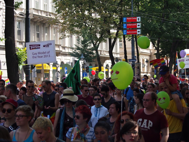 2013-06-15-Regenbogeparade-081